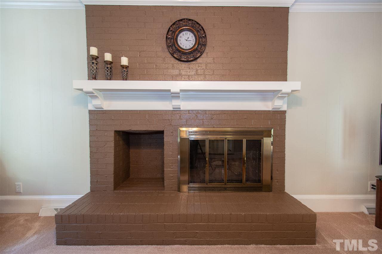 5913 Rondan Circle Raleigh, NC 27612 - Photo 8 of 30