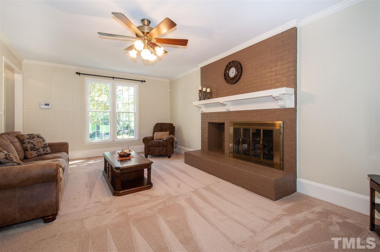 5913 Rondan Circle Raleigh, NC 27612 - Photo 9 of 30