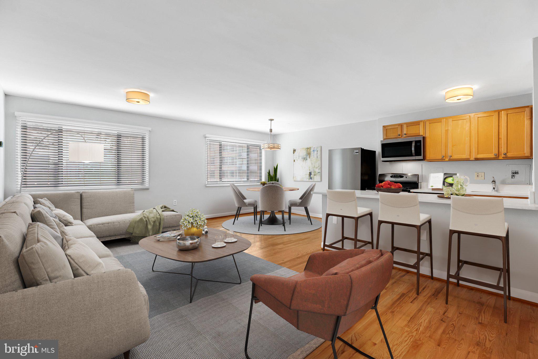 *VS- Open-Concept Living & Dining