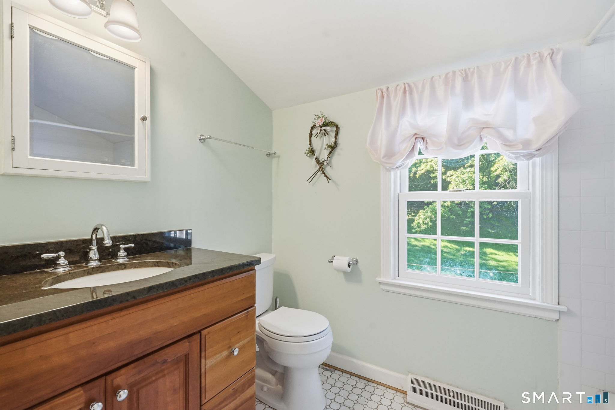 22 Chestnut Hill Road Simsbury, CT 06092 - Photo 35 of 39 Gallery Image 35
