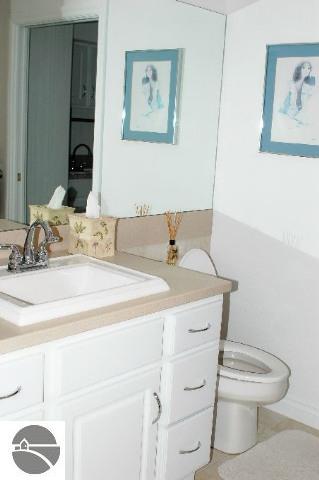 2788 River Bend Road Traverse City, MI 49696 - Photo 9 of 15 1691996-8.JPG