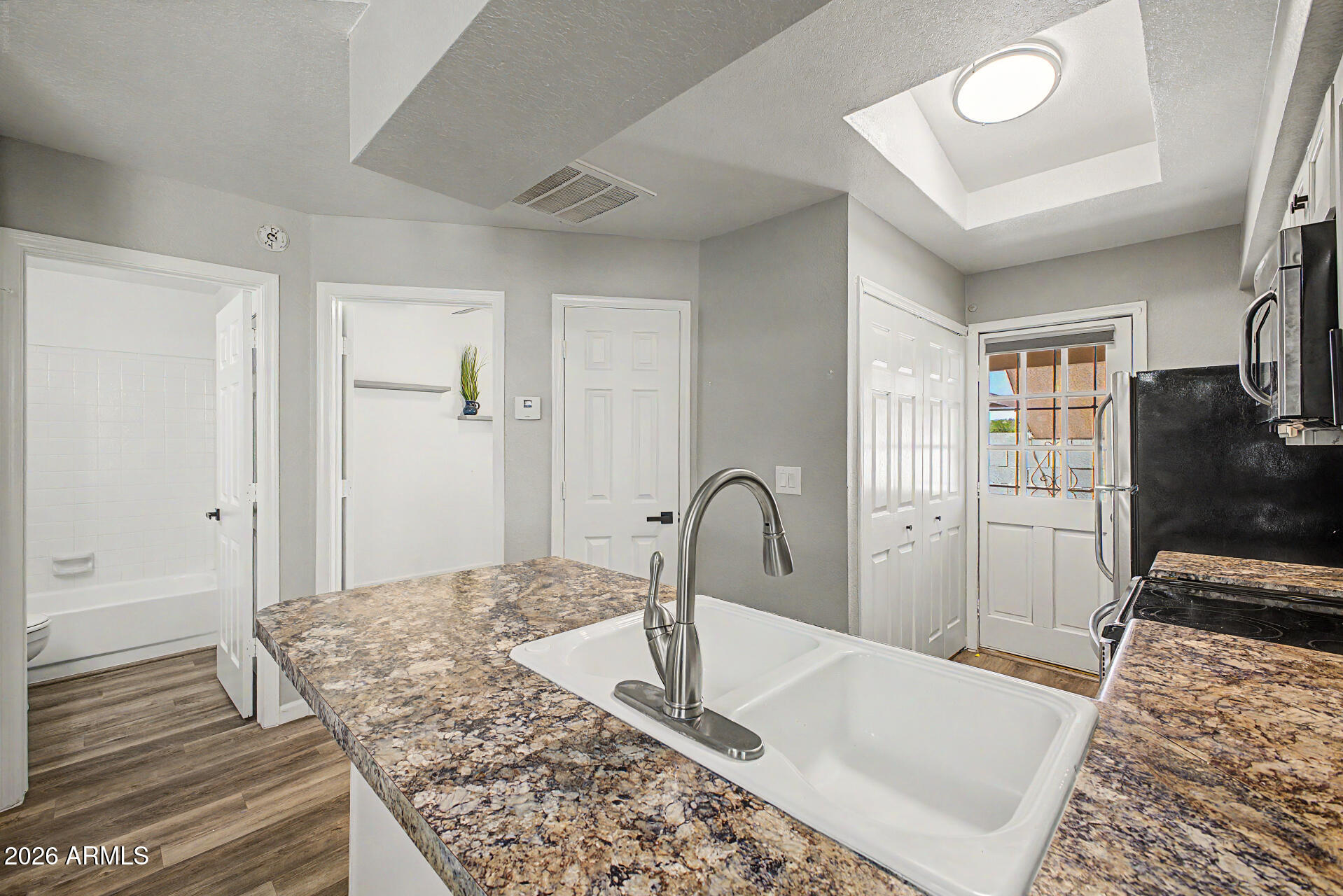 170 East Guadalupe Road, Unit 135 Gilbert, AZ 85234 - Photo 11 of 36 10 - Guadalupe