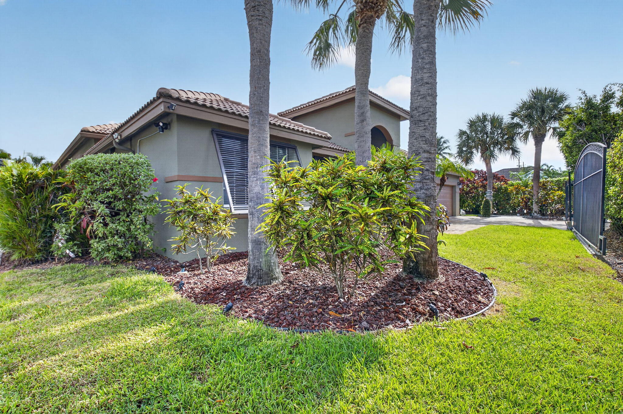 1590 Southwest 4th Circle Boca Raton, FL 33486 - Photo 5 of 77 4-web-or-mls-DSC_2381
