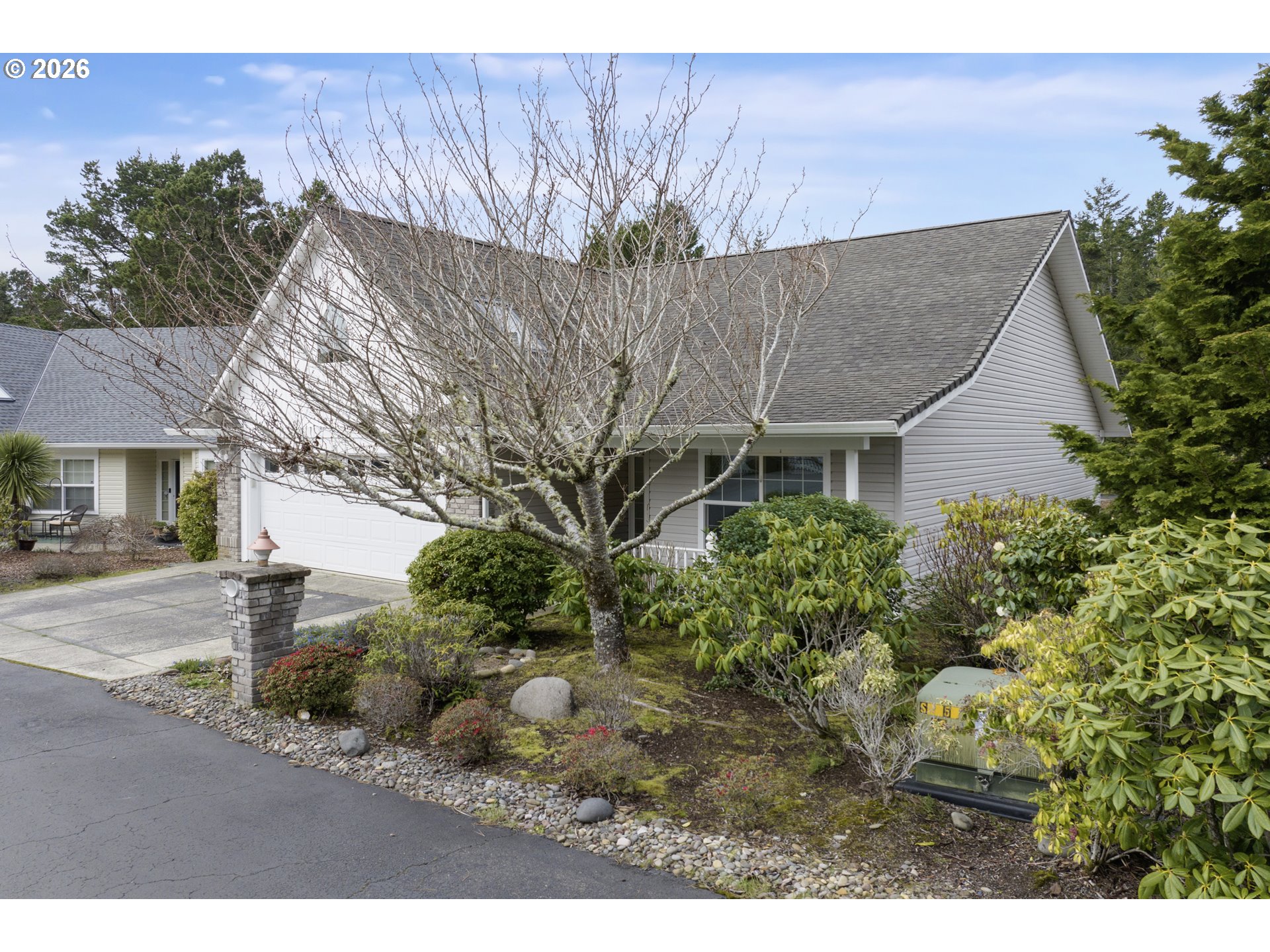 9 Waterford Downs Florence, OR 97439 - Photo 4 of 48