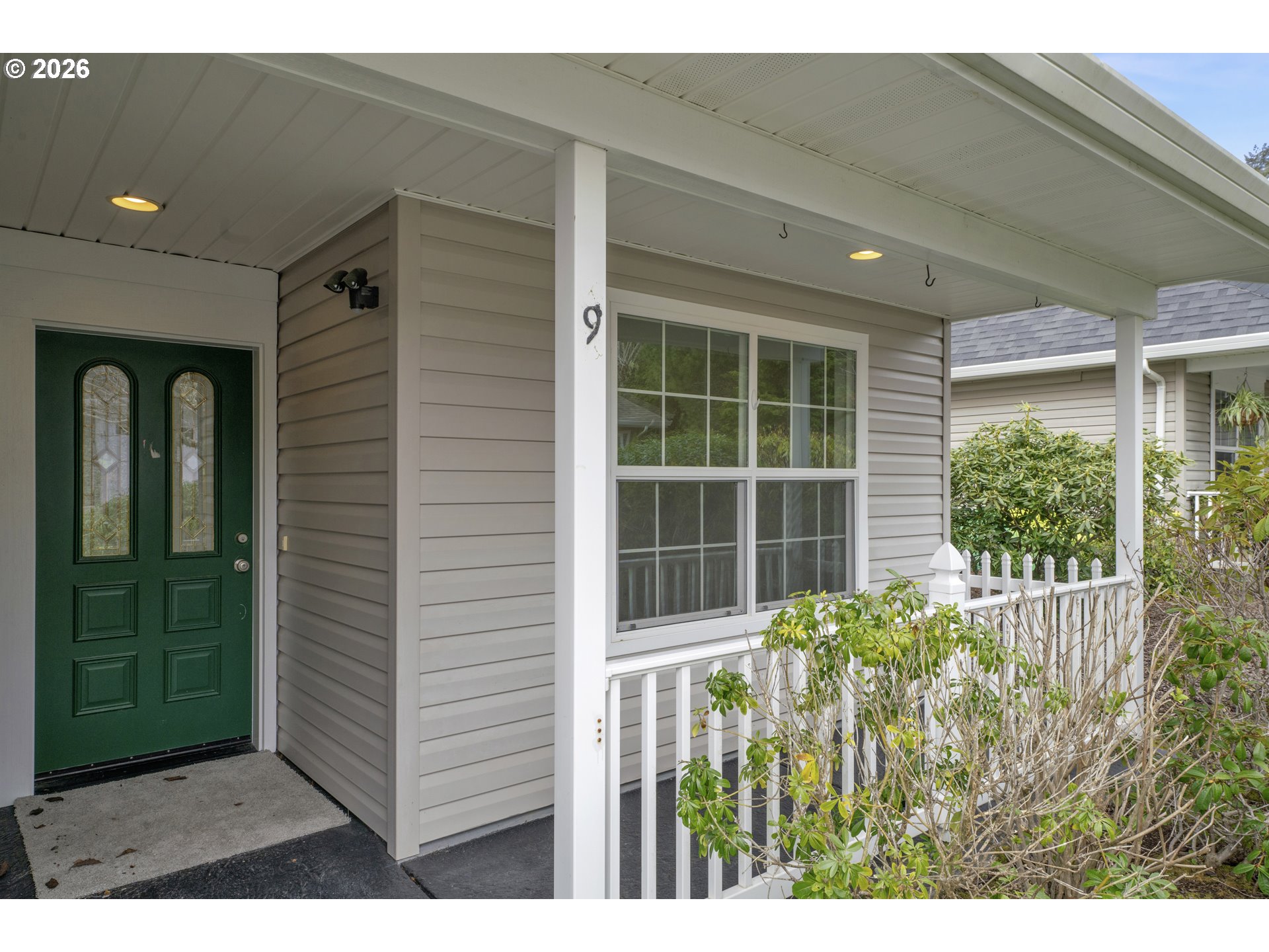 9 Waterford Downs Florence, OR 97439 - Photo 6 of 48