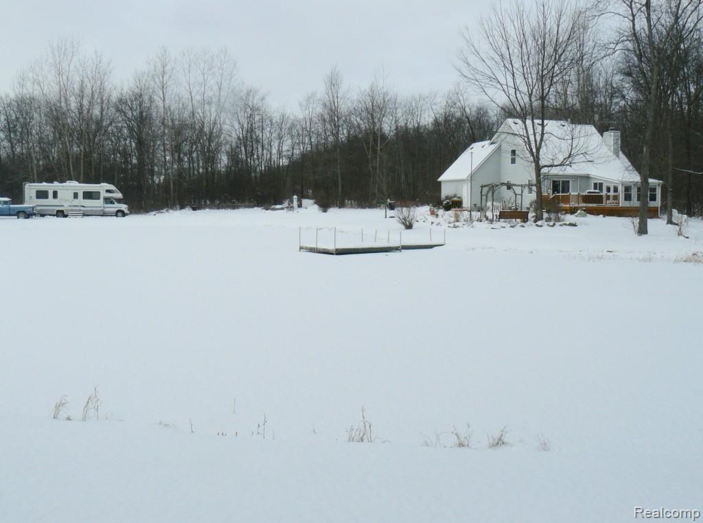 7180 McGuire Road Fenton, MI 48430 - Photo 8 of 50 P1100023.jpg