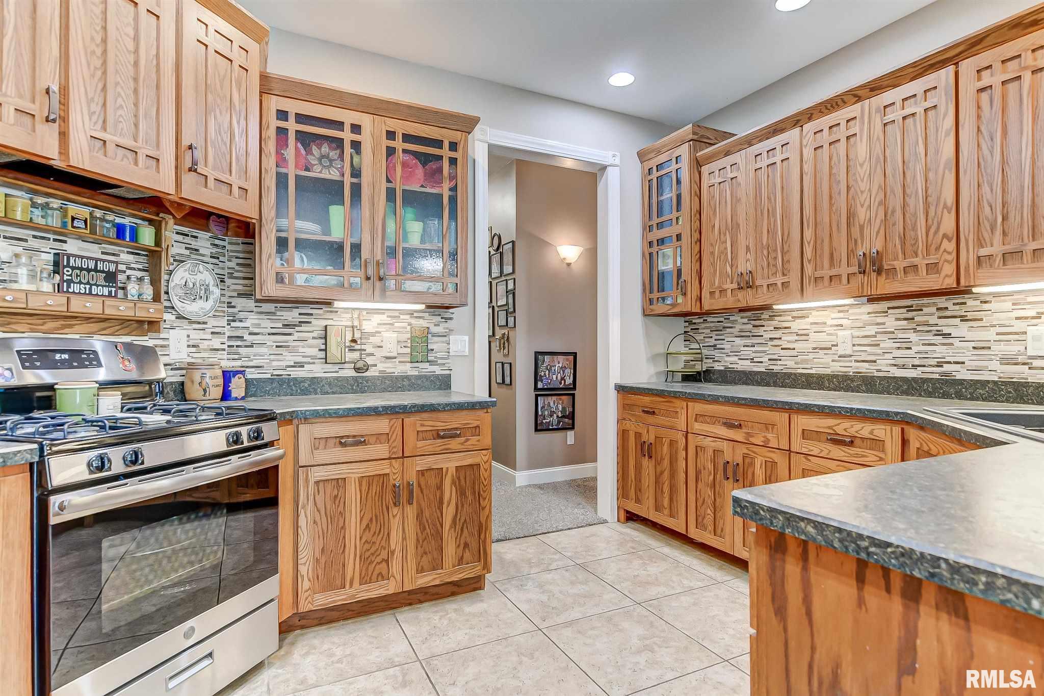 2223 Wydown Avenue Springfield, IL 62704 - Photo 14 of 48 Gallery Image 14