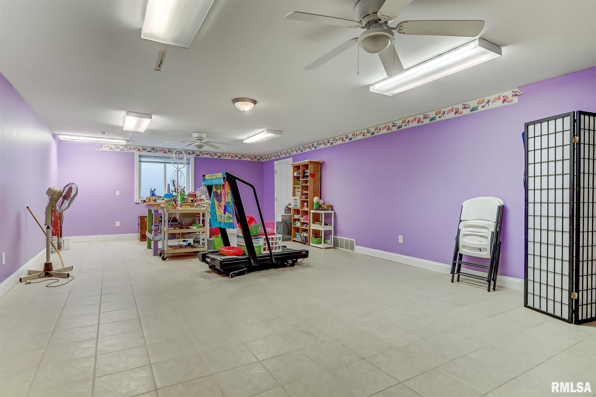 2223 Wydown Avenue Springfield, IL 62704 - Photo 35 of 48 Gallery Image 35
