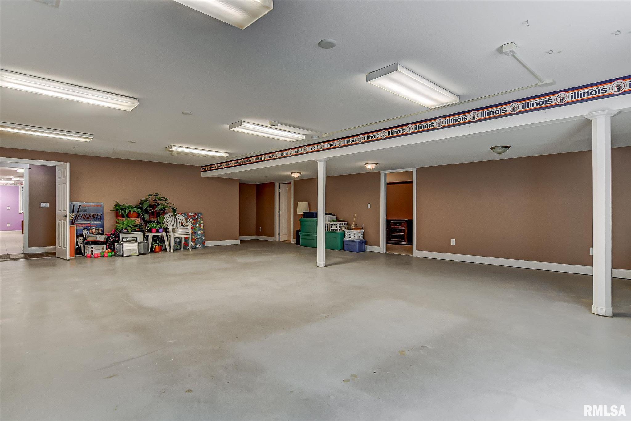 2223 Wydown Avenue Springfield, IL 62704 - Photo 37 of 48 Gallery Image 37