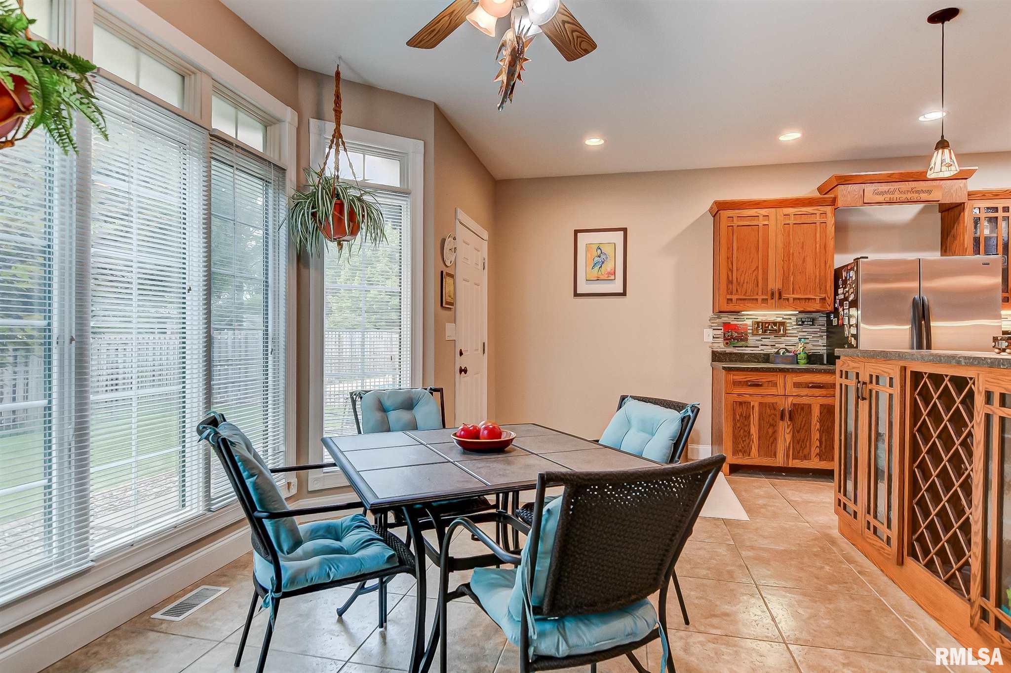 2223 Wydown Avenue Springfield, IL 62704 - Photo 10 of 48 Gallery Image 10