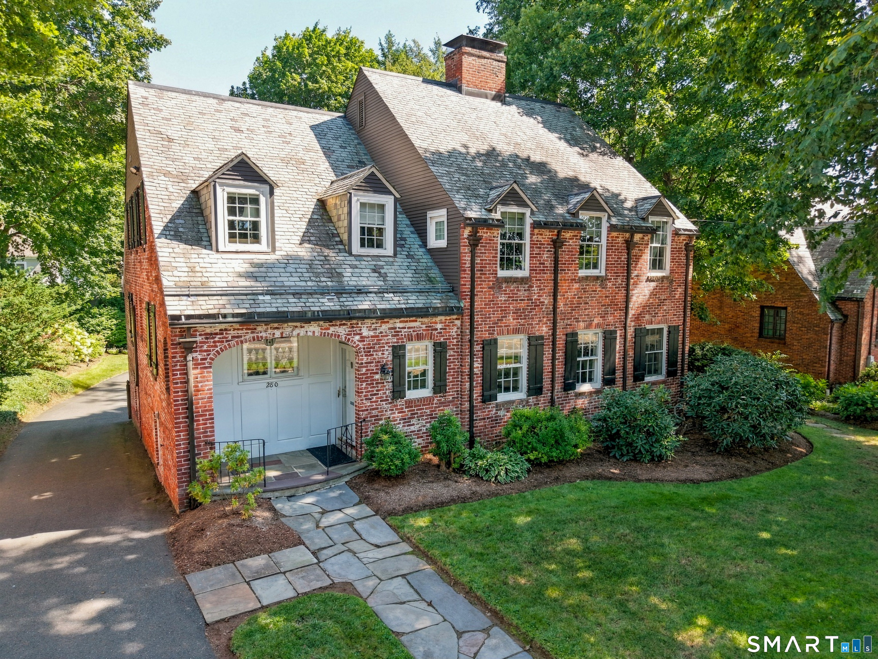 280 Steele Road West Hartford, CT 06117 - Photo 2 of 5 Gallery Image 2