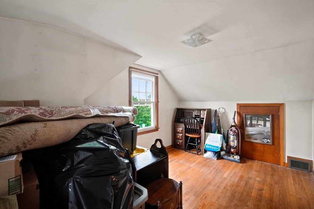 1258 Liberty Street Springfield, MA 01104 - Photo 23 of 32