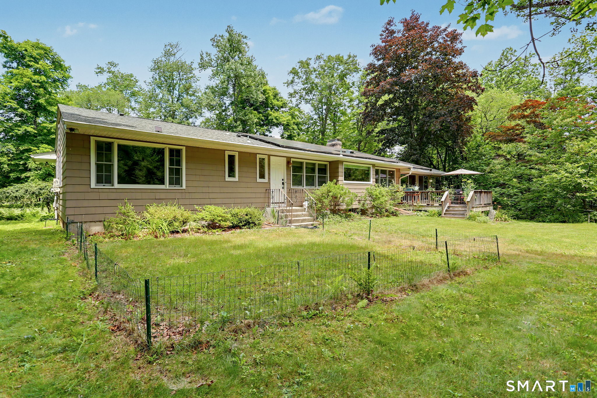 215 Hillfield Road Hamden, CT 06518 - Photo 32 of 36
