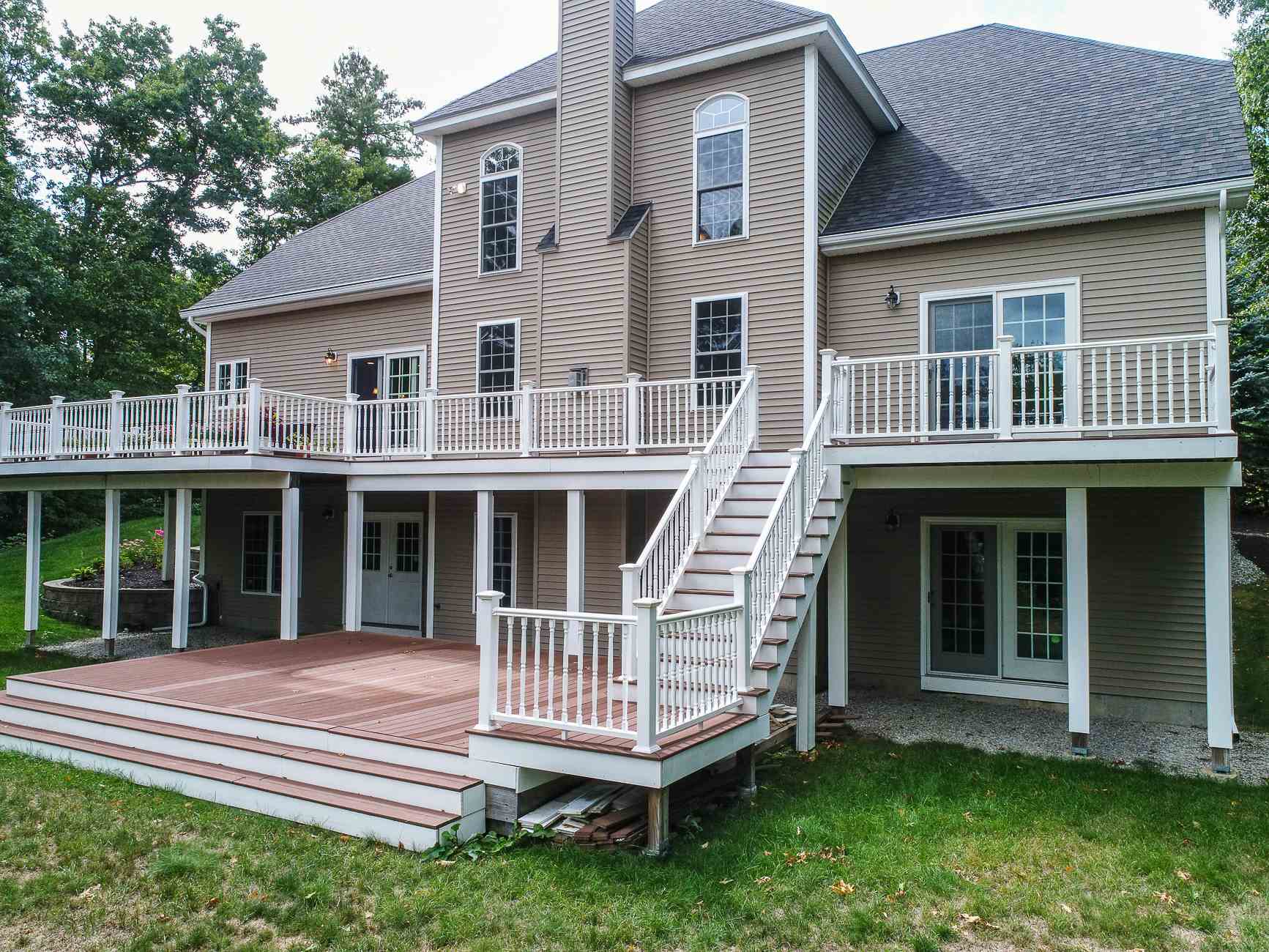 8 North View Terrace Hooksett, NH 03106 - Photo 3 of 38