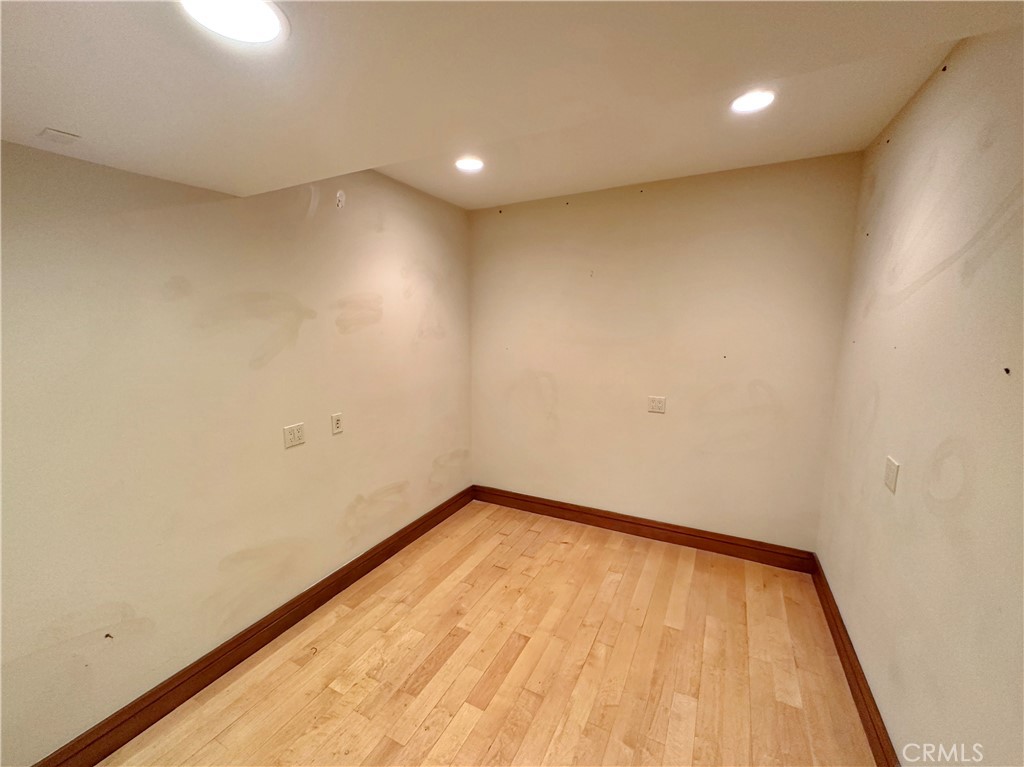 5077 Schumacher Road Calabasas, CA 91302 - Photo 41 of 58