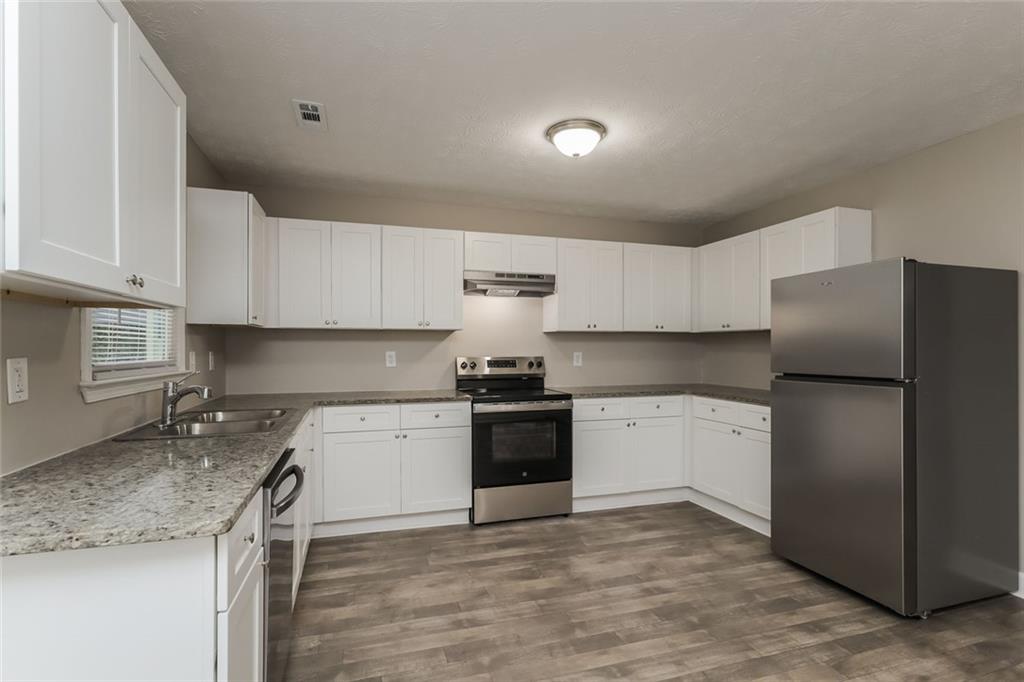 3682 South Ola Road Locust Grove, GA 30248 - Photo 5 of 28