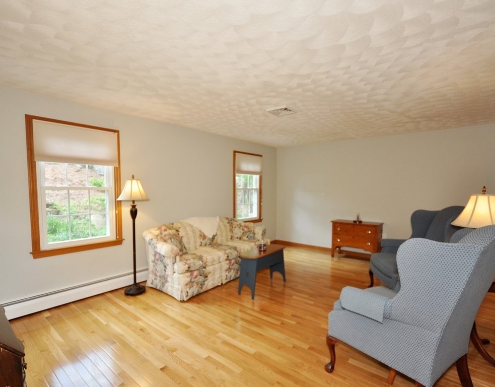13 Abbott Road Maynard, MA 01754 - Photo 17 of 35