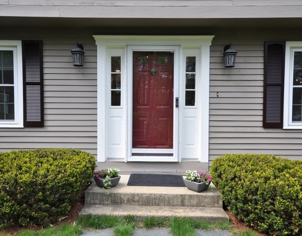 13 Abbott Road Maynard, MA 01754 - Photo 3 of 35