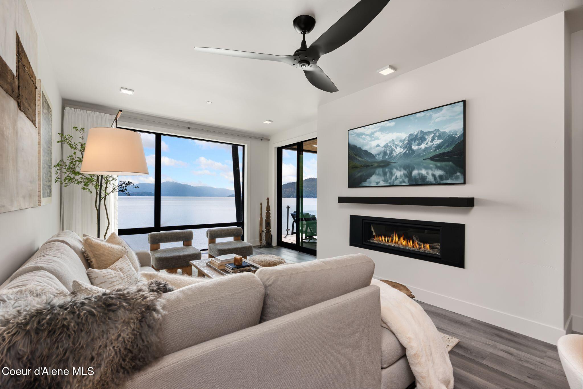 802 Sandpoint Avenue, Unit 8301 Sandpoint, ID 83864 - Photo 17 of 61 3_A7404578