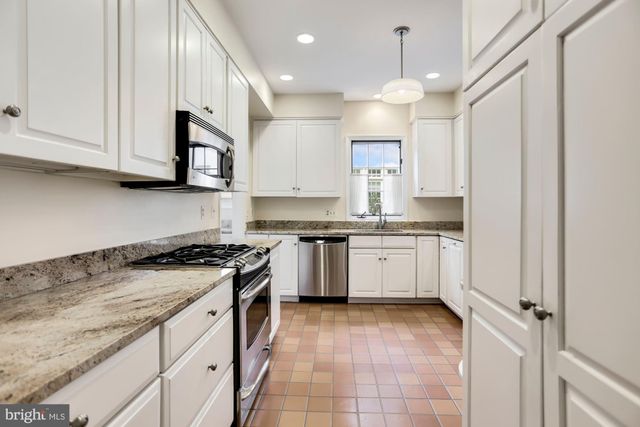 $1,295,000 | 209 Woodland Terrace, Alexandria, VA 22302