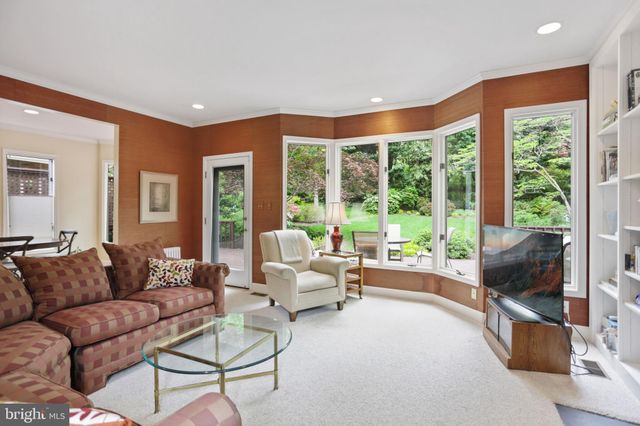 $1,295,000 | 209 Woodland Terrace, Alexandria, VA 22302