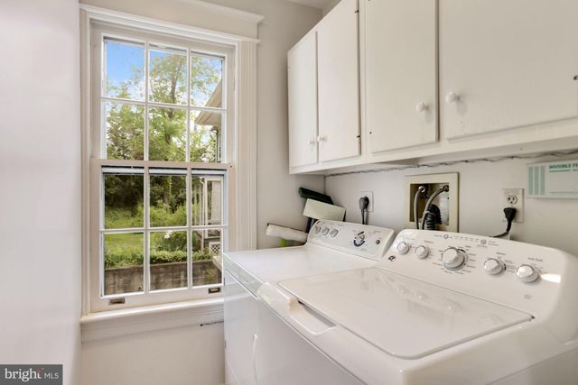 $1,295,000 | 209 Woodland Terrace, Alexandria, VA 22302