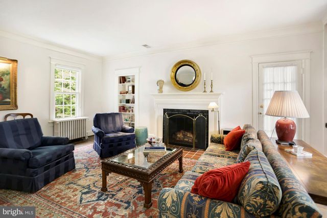 $1,295,000 | 209 Woodland Terrace, Alexandria, VA 22302