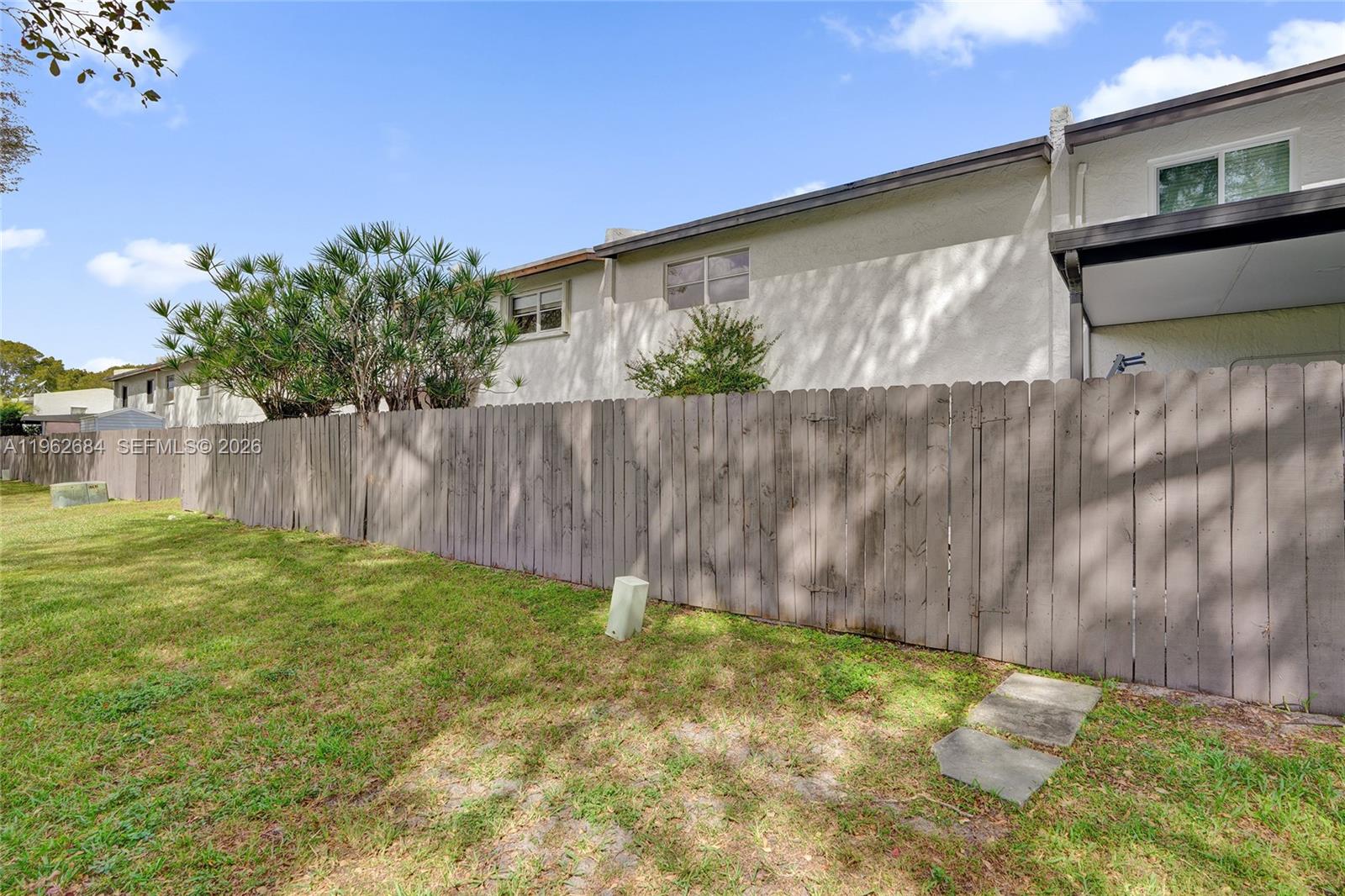 10960 Southwest 70th Terrace Miami, FL 33173 - Photo 12 of 44