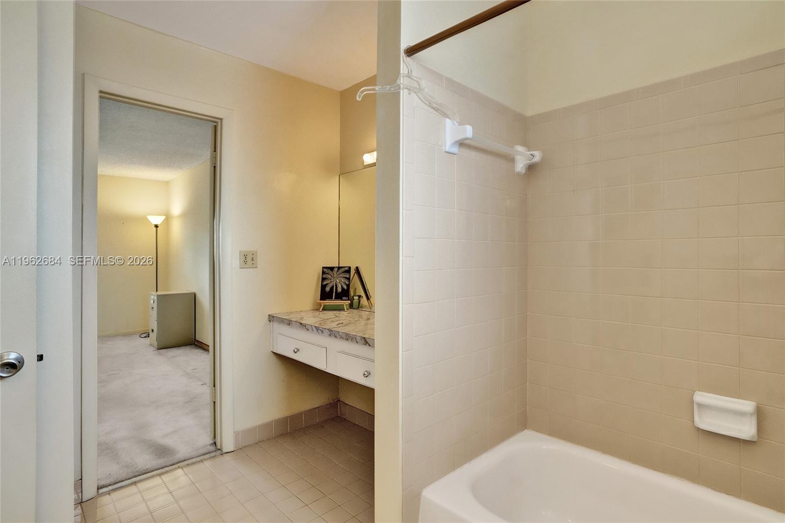 10960 Southwest 70th Terrace Miami, FL 33173 - Photo 25 of 44