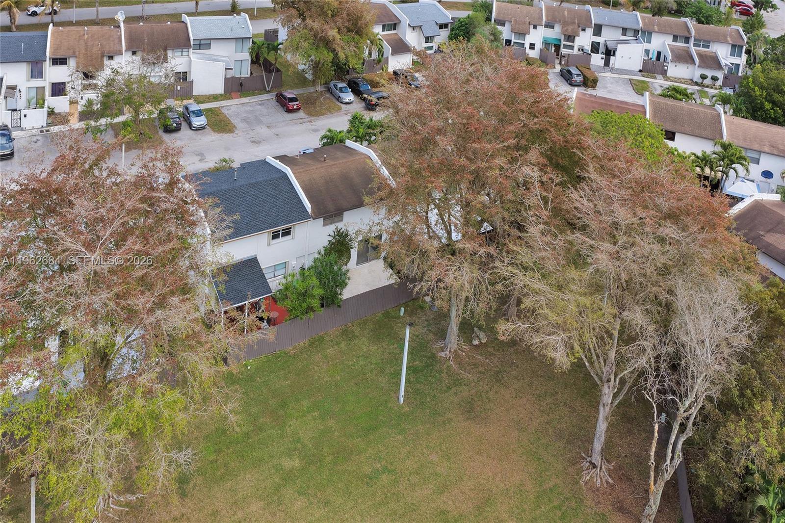 10960 Southwest 70th Terrace Miami, FL 33173 - Photo 40 of 44