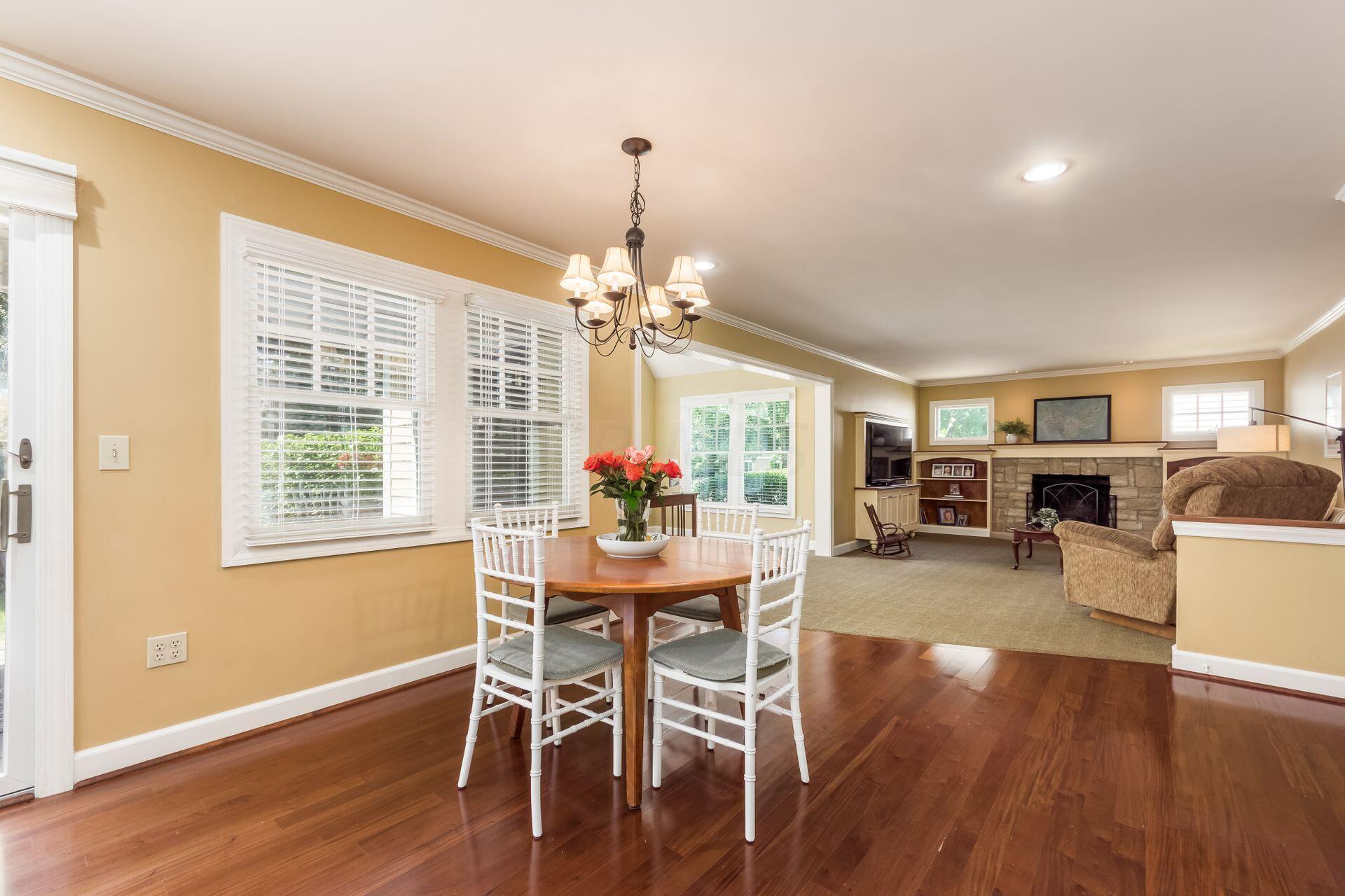 5345 Roscommon Road Dublin, OH 43017 - Photo 14 of 47 Casual Dining
