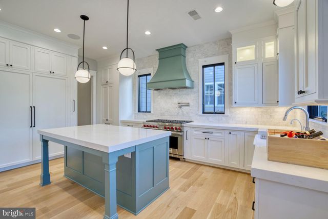 $3,510,275 | 3525 North Ohio Street, Arlington, VA 22207