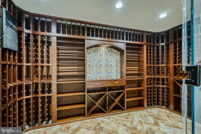 $3,510,275 | 3525 North Ohio Street, Arlington, VA 22207