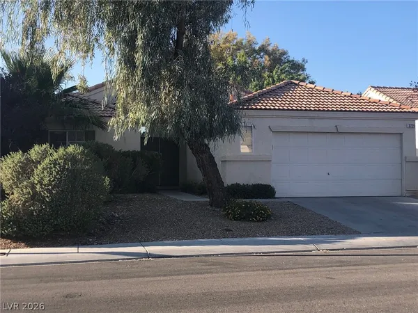 $2,100 | 3729 Discovery Creek Avenue, North Las Vegas, NV 89031
