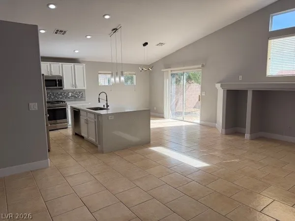 $2,100 | 3729 Discovery Creek Avenue, North Las Vegas, NV 89031