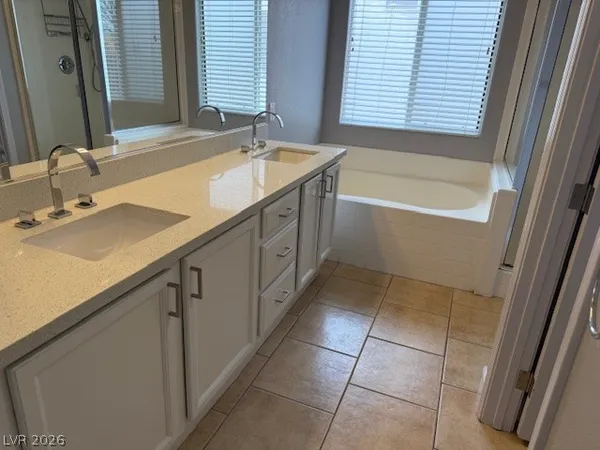 $2,100 | 3729 Discovery Creek Avenue, North Las Vegas, NV 89031
