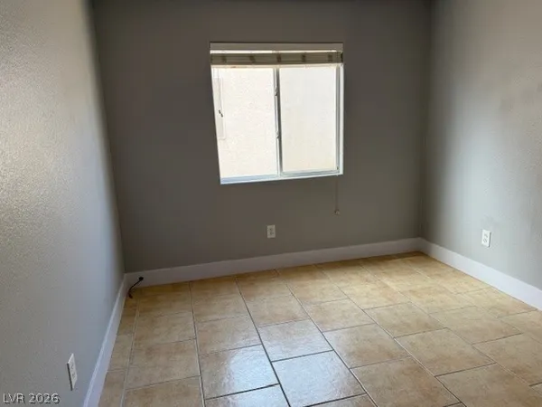 $2,100 | 3729 Discovery Creek Avenue, North Las Vegas, NV 89031