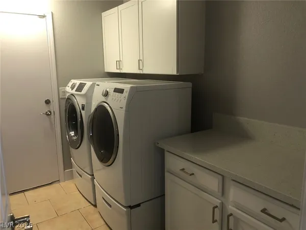 $2,100 | 3729 Discovery Creek Avenue, North Las Vegas, NV 89031