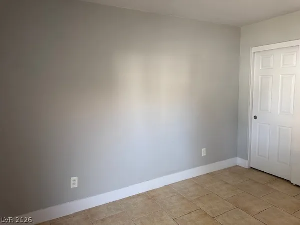 $2,100 | 3729 Discovery Creek Avenue, North Las Vegas, NV 89031