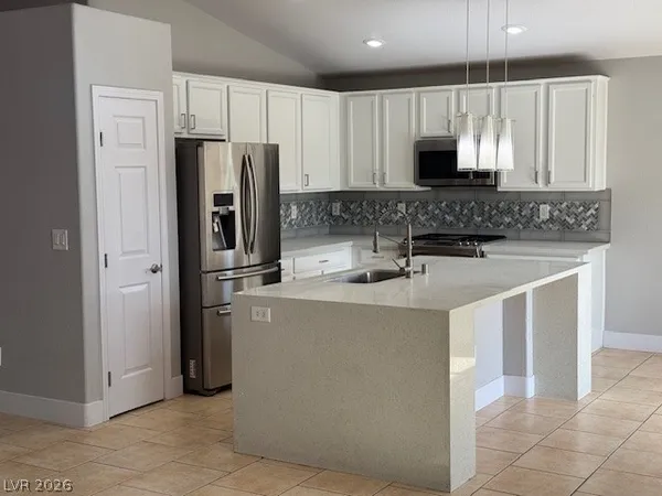 $2,100 | 3729 Discovery Creek Avenue, North Las Vegas, NV 89031