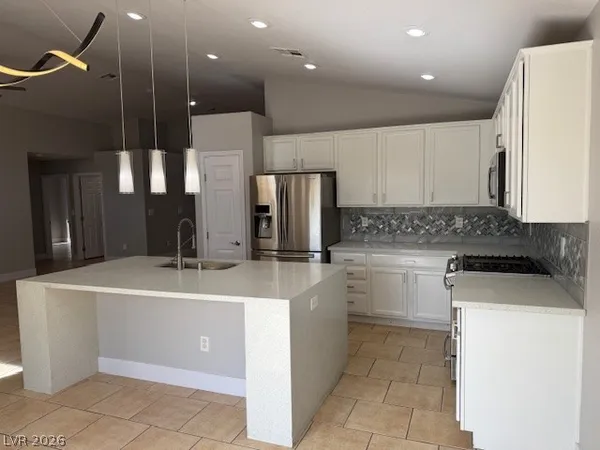 $2,100 | 3729 Discovery Creek Avenue, North Las Vegas, NV 89031