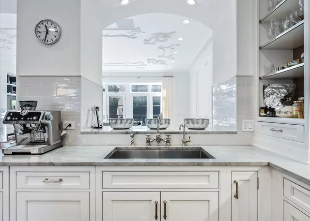 $38,000 | 441 West Deming Place, Chicago, IL 60614