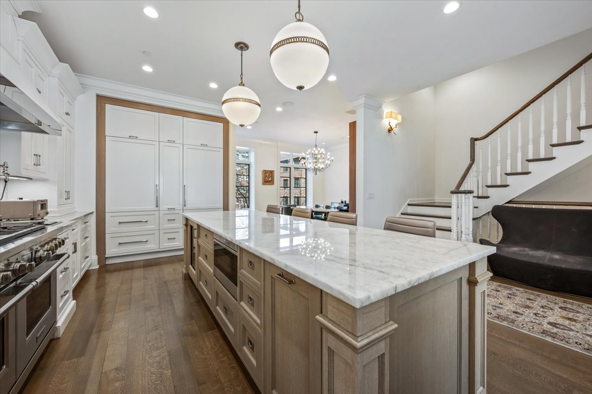 441 West Deming Place Chicago, IL 60614 - Photo 16 of 52