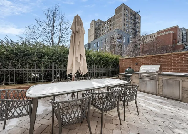 $38,000 | 441 West Deming Place, Chicago, IL 60614