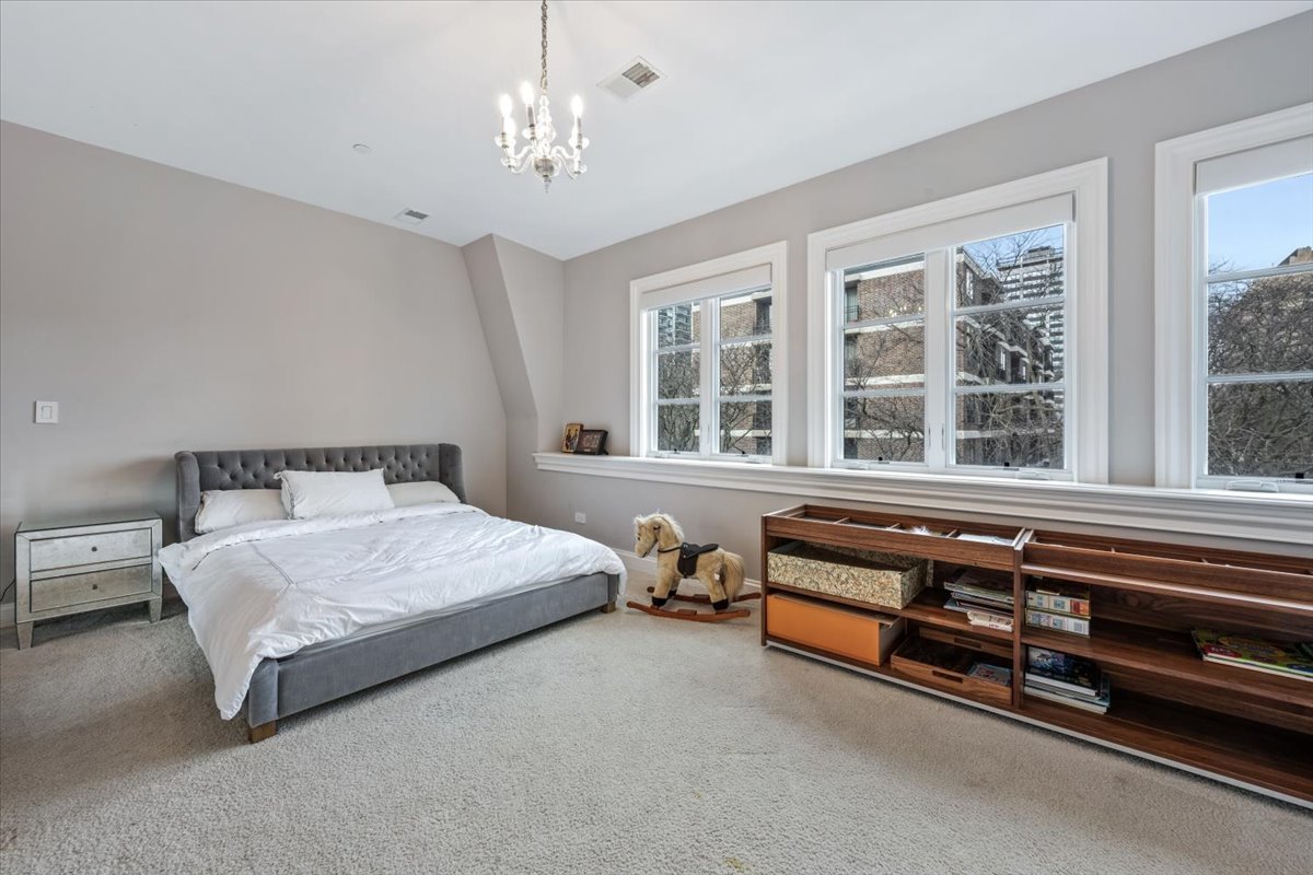 441 West Deming Place Chicago, IL 60614 - Photo 35 of 52