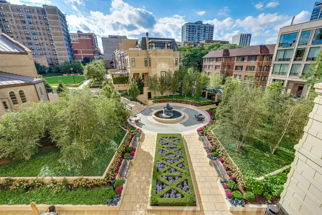 $38,000 | 441 West Deming Place, Chicago, IL 60614