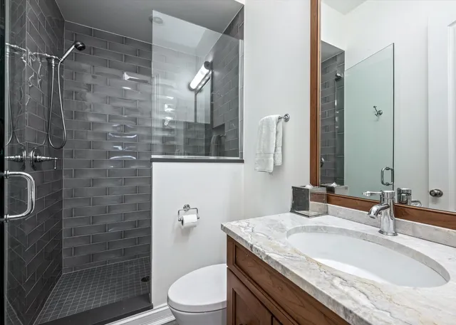 $38,000 | 441 West Deming Place, Chicago, IL 60614