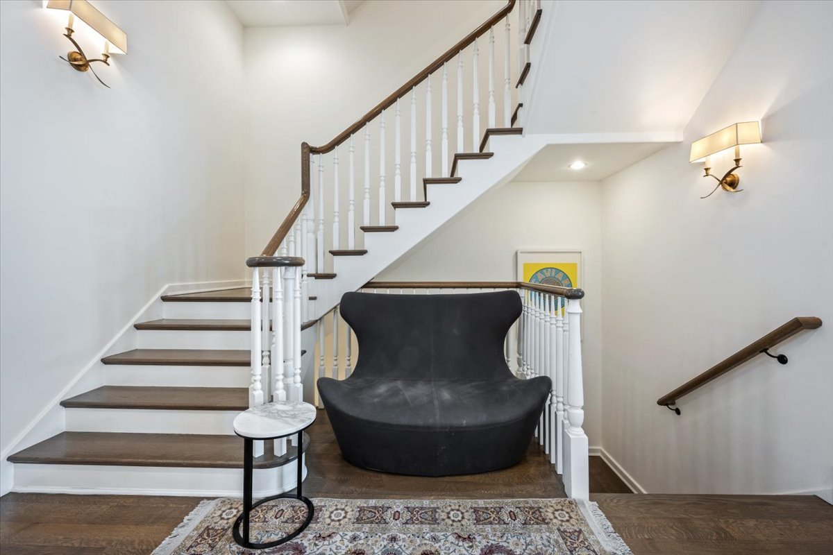 441 West Deming Place Chicago, IL 60614 - Photo 7 of 52