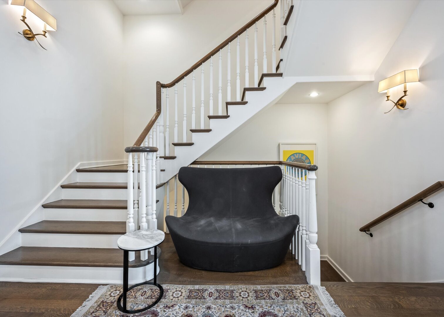 441 West Deming Place Chicago, IL 60614 - Photo 7 of 54 a view of entryway