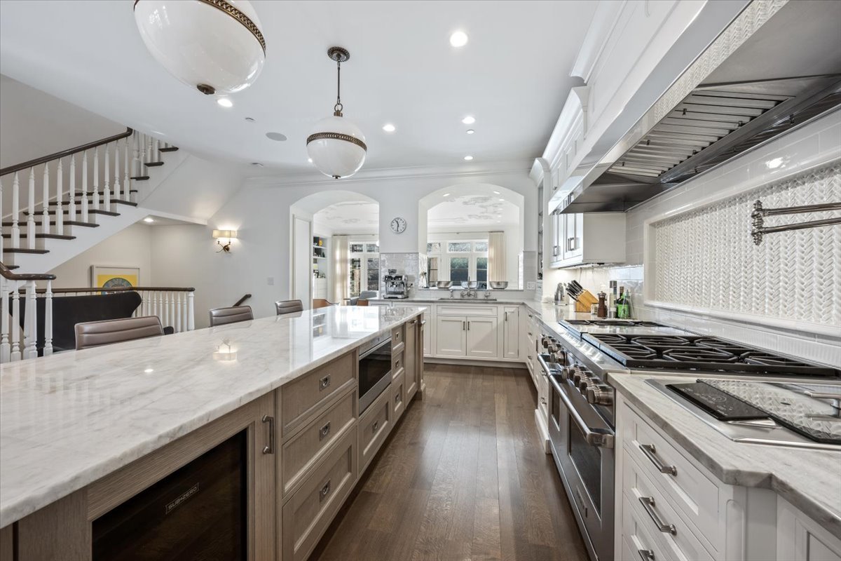 441 West Deming Place Chicago, IL 60614 - Photo 10 of 52